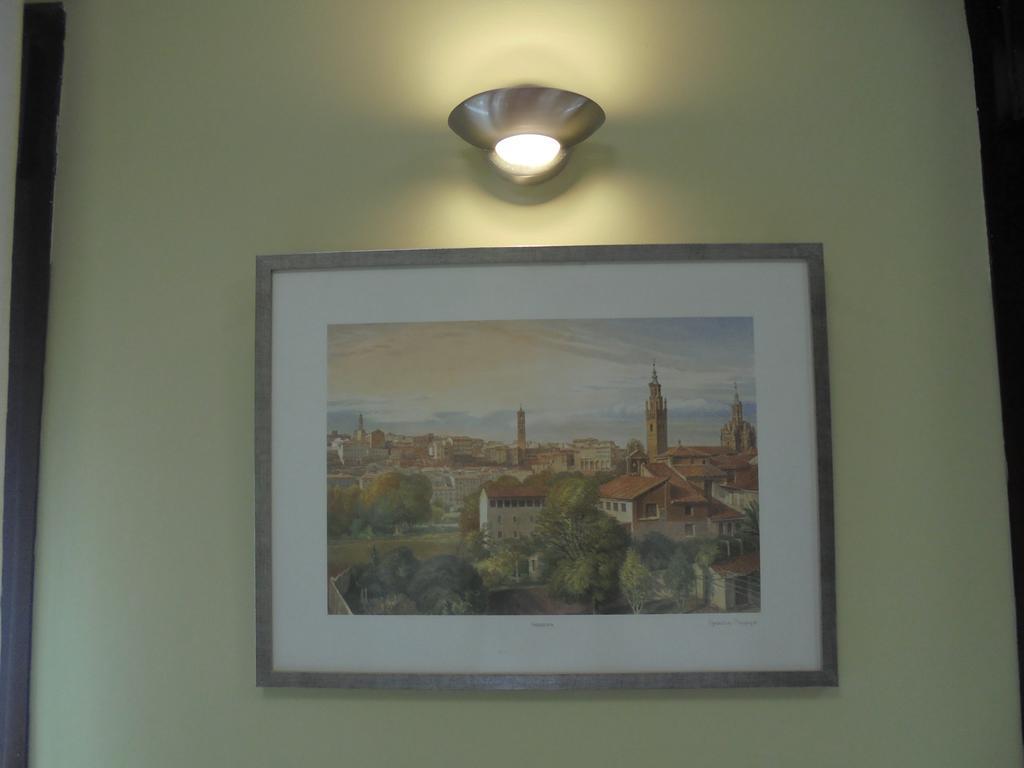 Tarazona 帕拉赛特阿赛迪亚诺斯旅馆酒店 外观 照片